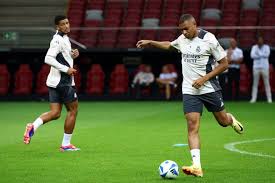 队未来的辉 队未来的辉